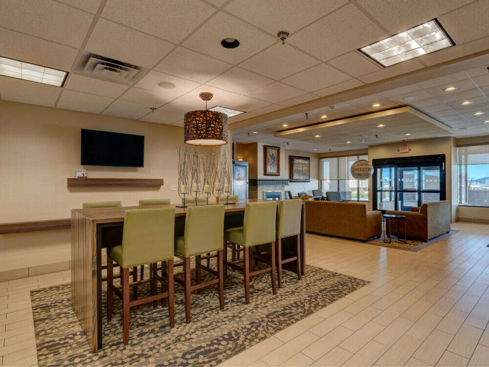 Spearfish Holiday Inn Lobby