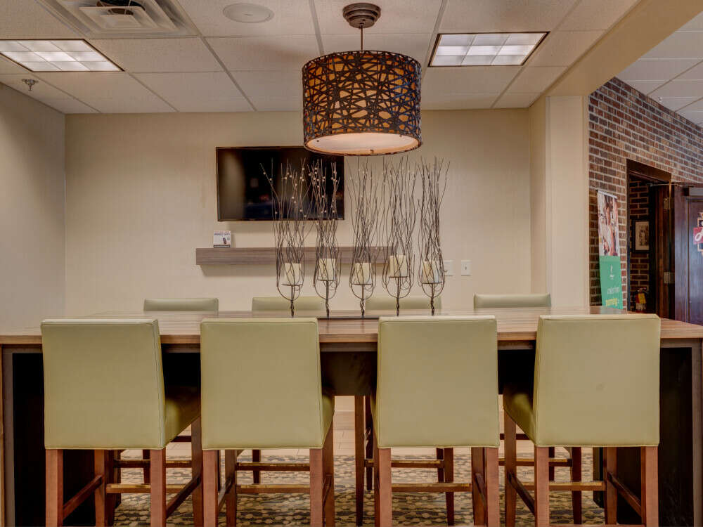 Spearfish Holiday Inn Lobby Conference Table